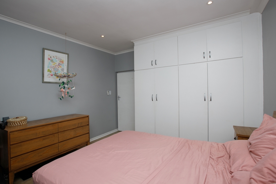 3 Bedroom Property for Sale in Harfield Village Western Cape